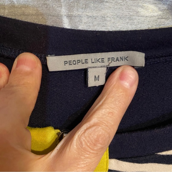 People Like Frank color block 1/4 zip top SZ M, GUC, striped with curved… - Picture 6 of 8